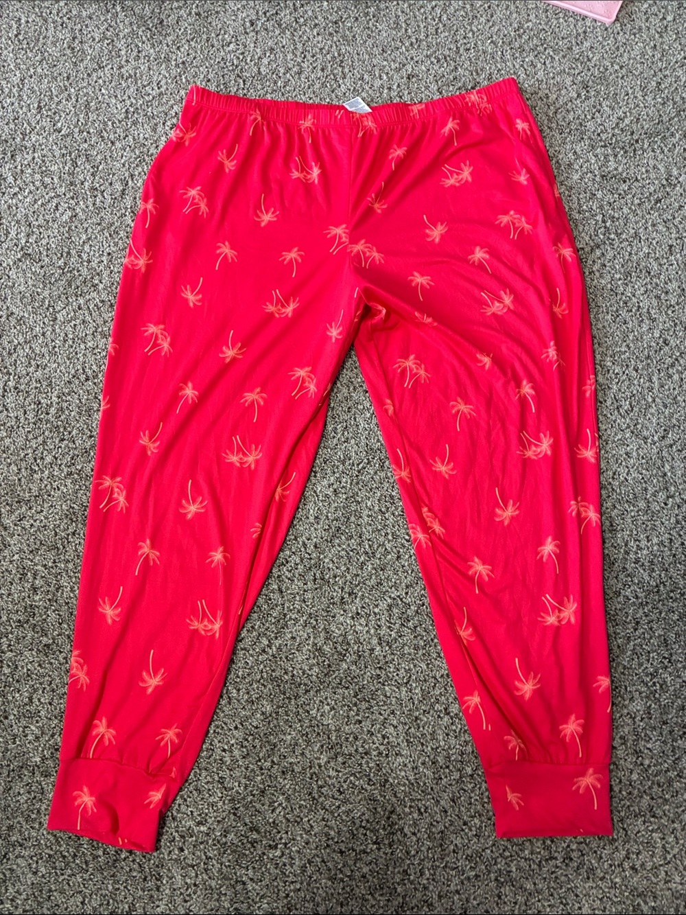 ❤️ 2/$10 - NWOT Palm Tree Soft Elastic Waist Pants